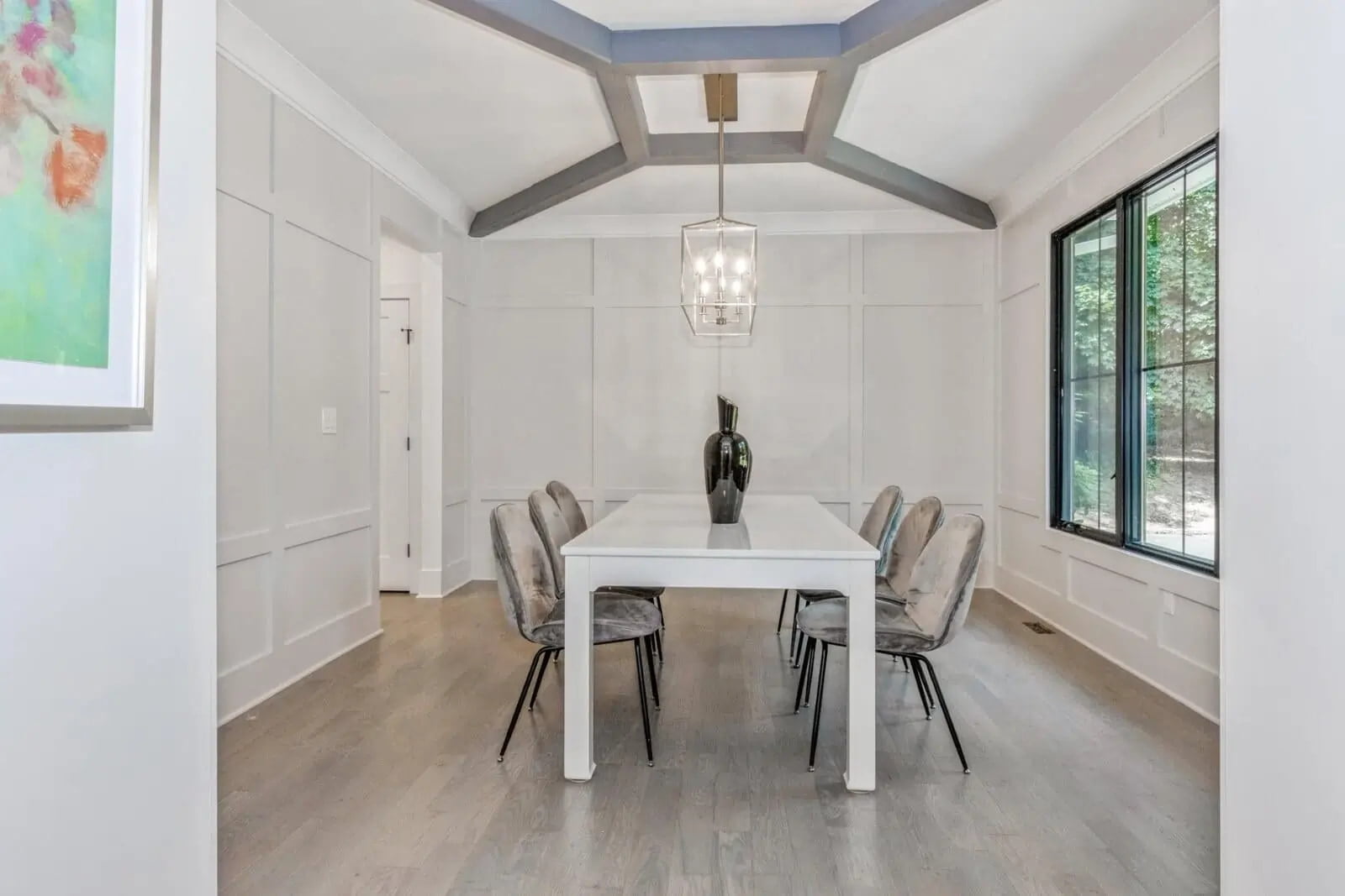 Custom-Built Estates: Grand Residences of Elegance